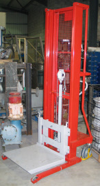 Redhill Manufacturing Model MSU500HH Universal Hand Hydraulic Lifter
