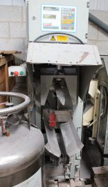 richard simon air-force flow valve sack filling machine_000